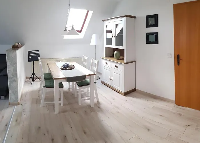 Schöne Aussicht * Treben